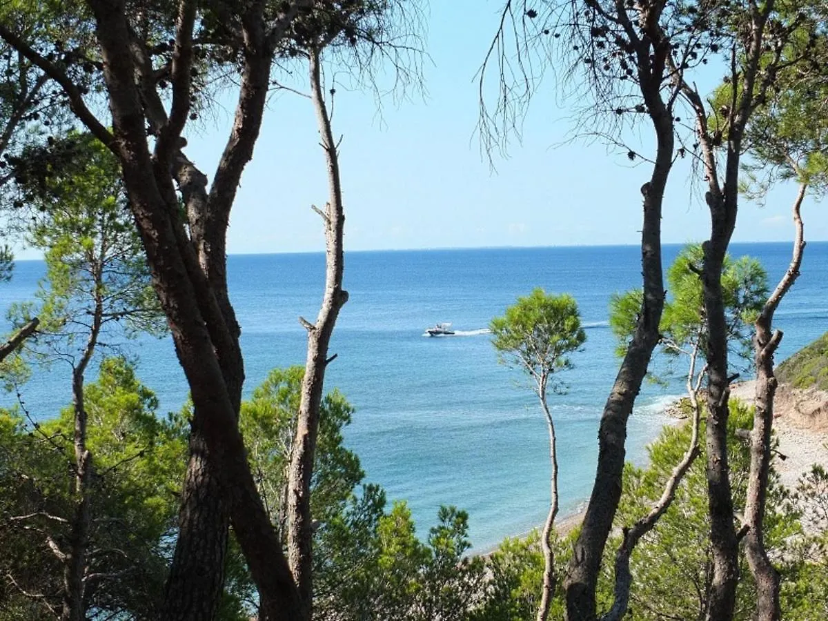 Villa Catalina: Seaside Family Retreat with Private Pool L'Ametlla de Mar