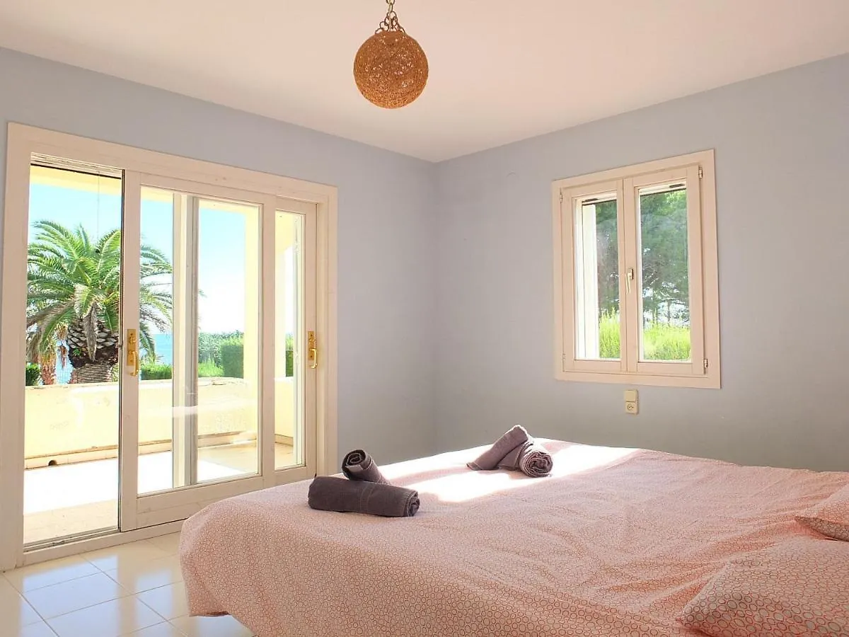 Villa Catalina: Seaside Family Retreat with Private Pool L'Ametlla de Mar