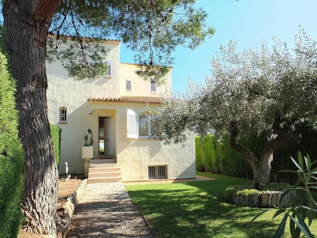 Villa Catalina Stunning 4Bedroom Villa With Air Conditioning Sea Views & Private Swimming Pool Ideal For Families L'Ametlla de Mar