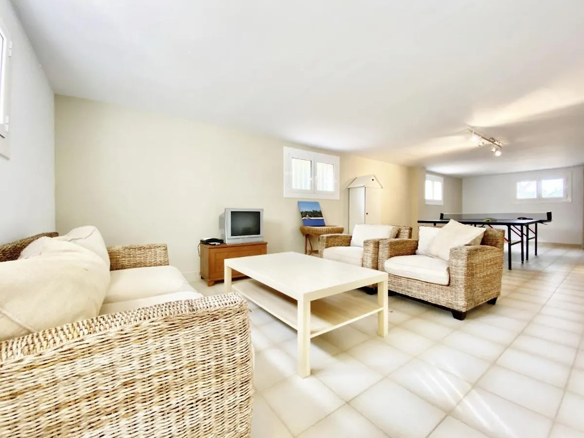 Villa Catalina: Seaside Family Retreat with Private Pool L'Ametlla de Mar