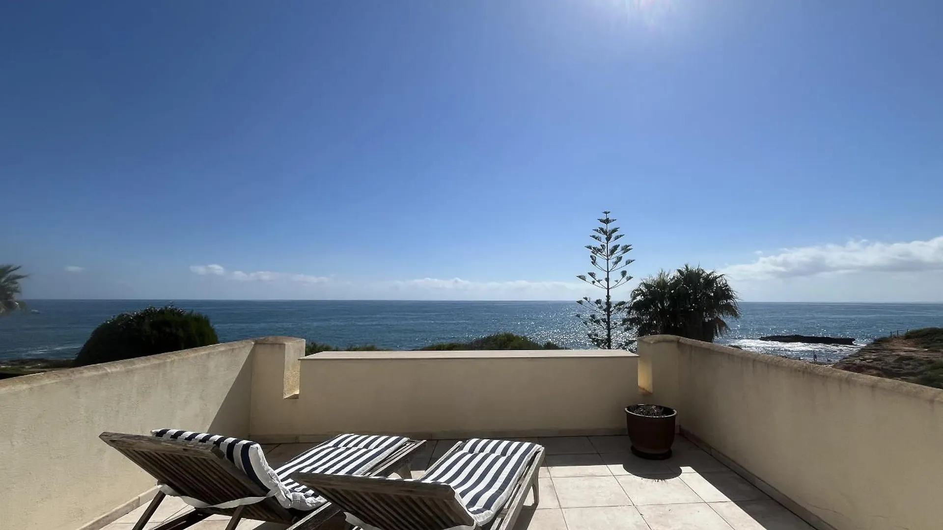 Villa Catalina: Seaside Family Retreat with Private Pool L'Ametlla de Mar